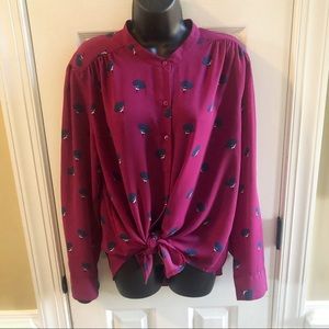 womens blouse beautiful pattern Xl